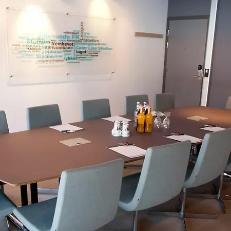 Hotel Thon Partner Ullevaal Stadion 4*